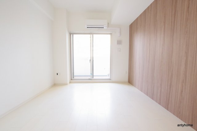 アドバンス新大阪ラシュレ　仲介手数料無料の洋室