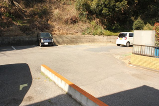 【駐車場】