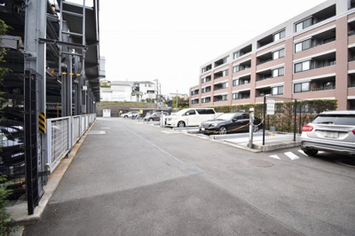 【駐車場】 | 横濱山手テラス弐番館