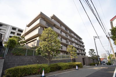 【外観】 | パーク・ハイム鶴見 | 京急本線「花月園前」駅徒歩5分・JR京浜東北線「鶴見」駅徒歩8分と好立地♪