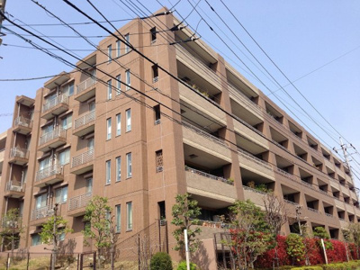 【外観】 | グランディスタ青葉台C棟 | 南西・南東角部屋につき採光・通風良好。住まいの独立性を高める玄関ポーチ付♪