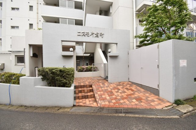 【エントランス】 | コスモ片倉町 | 横浜市営地下鉄ブルーライン「片倉町」駅徒歩7分の好立地！