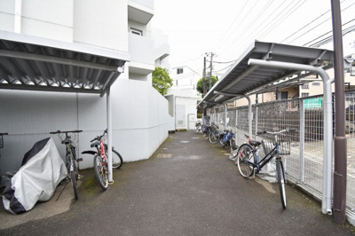 【その他共用部分】 | コスモ片倉町 | 駐輪場