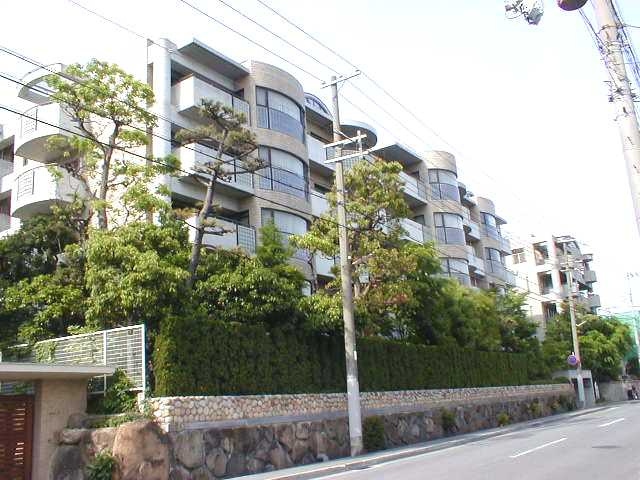 フォーシーズンアパートメントの外観