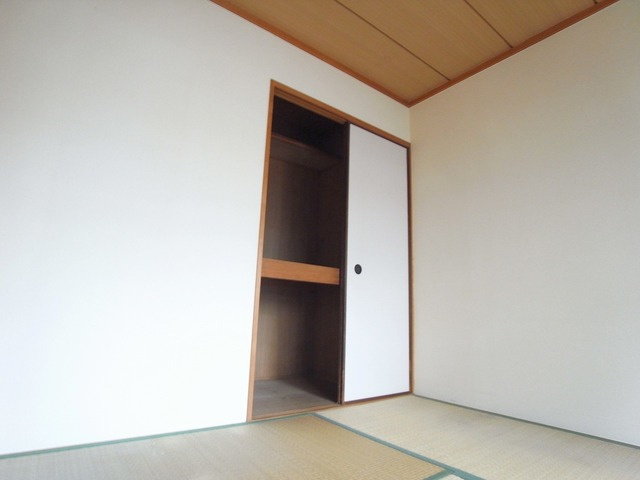 ロイヤルコート山本通の収納