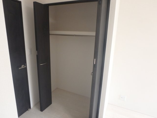 フジパレス長栄寺Ⅱ番館の収納