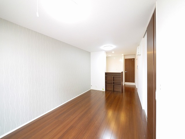 コーポ大安寺Ⅲの居間・リビング|おしゃれな居間です