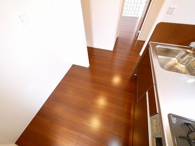 コーポ大安寺Ⅲのキッチン|お料理しやすいキッチンです