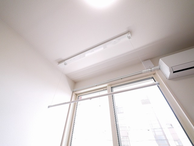 コーポ大安寺Ⅲの設備|室内物干し