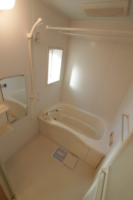 【浴室】 | レジデンシア時計台Ａ | 日々の疲れを癒すお風呂付です