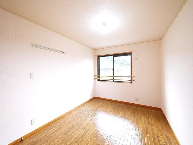 セジュールN IIの洋室|ゆったりした洋室です