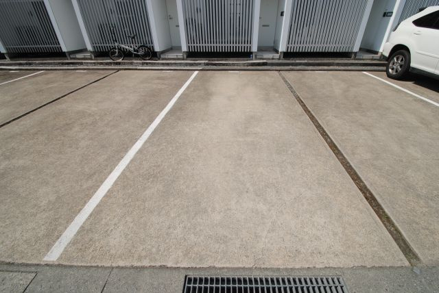 レガロ上津Bの駐車場