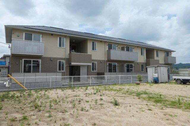 倉敷市真備町川辺のアパートの外観