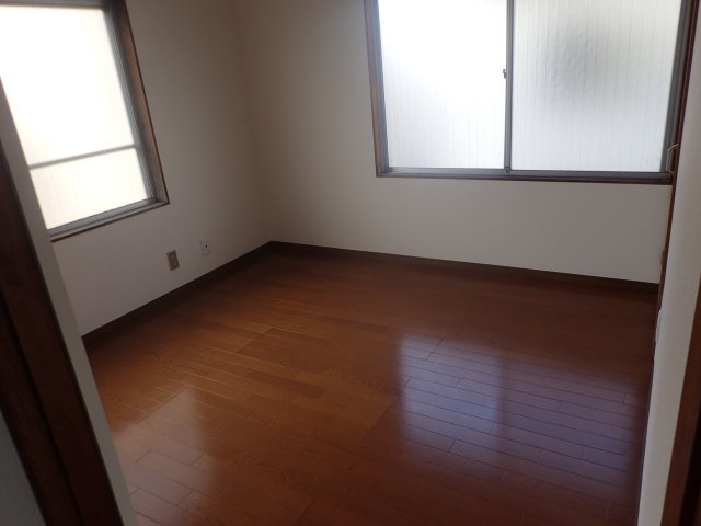 ハイツ大村　西館の洋室