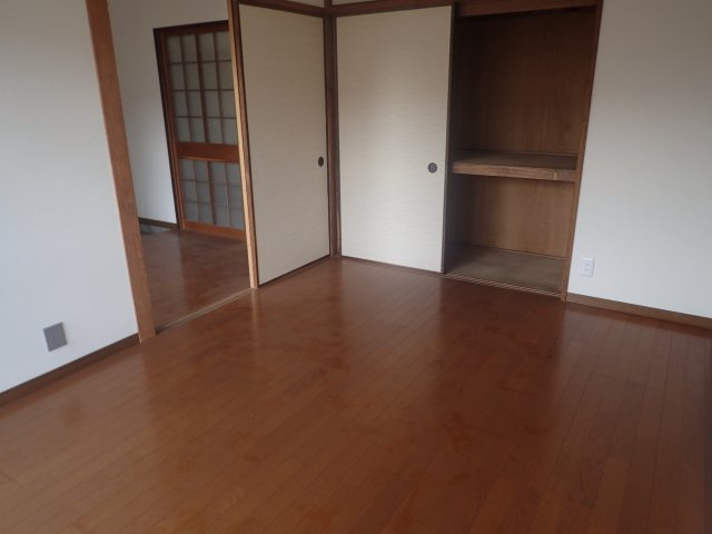 ハイツ大村　西館の居間・リビング