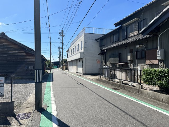 クレール荒子の周辺|前面道路　東側