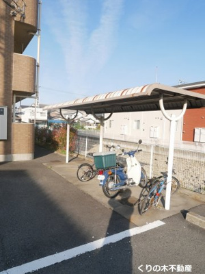 【その他共用部分】 | プリエール井原 | 駐輪場あります