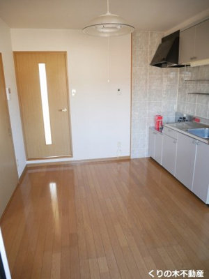 【居間・リビング】 | プリエール井原 | 同タイプのお部屋です（現況を優先します）