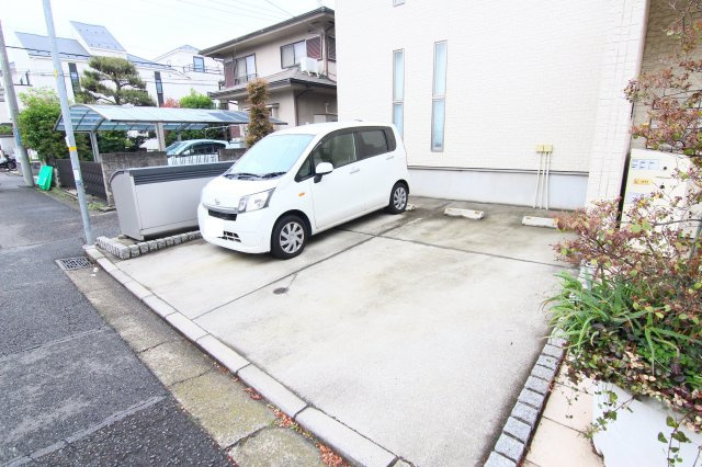 ルブラの駐車場