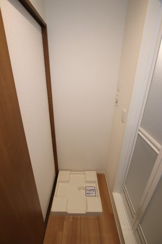 【設備】 | バイブリーコートD棟 | 室内洗濯機置場