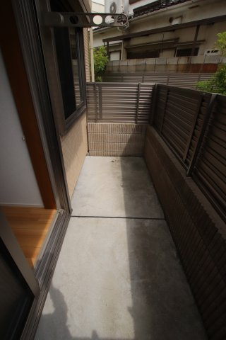 【庭】 | バイブリーコートD棟