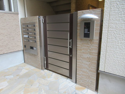 【エントランス】 | フジパレス長栄寺Ⅲ番館（河内永和賃貸） | 建物の内部です