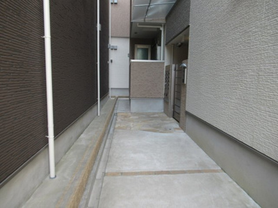 【エントランス】 | フジパレス長栄寺Ⅲ番館（河内永和賃貸） | 毎日通るエントランスはこのようになっています