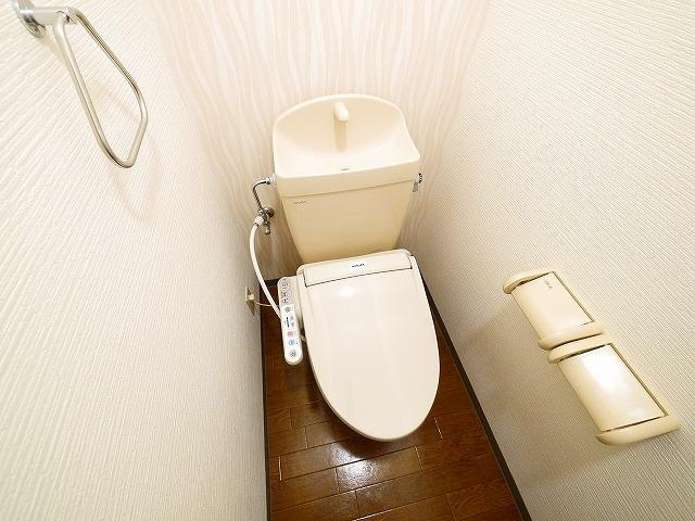 アベニール（二階堂上ノ庄町）のトイレ|ゆったりとした空間のトイレです