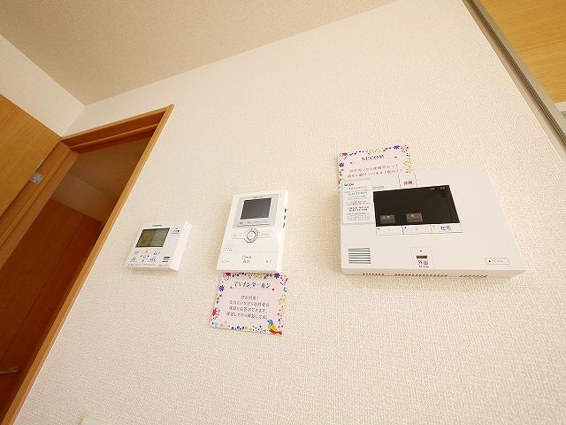 ブロッサムコートのセキュリティ|モニター付きインターホン