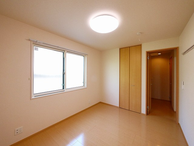 ブロッサムコートの洋室|きれいな洋室です