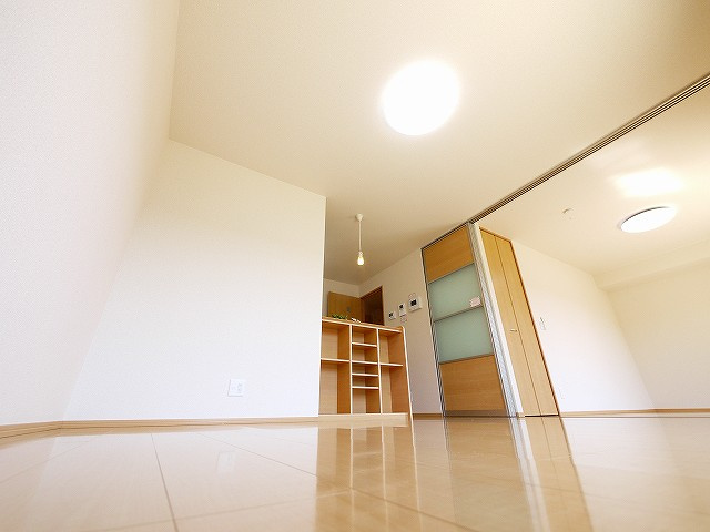 ブロッサムコートの居間・リビング|使いやすい居間です