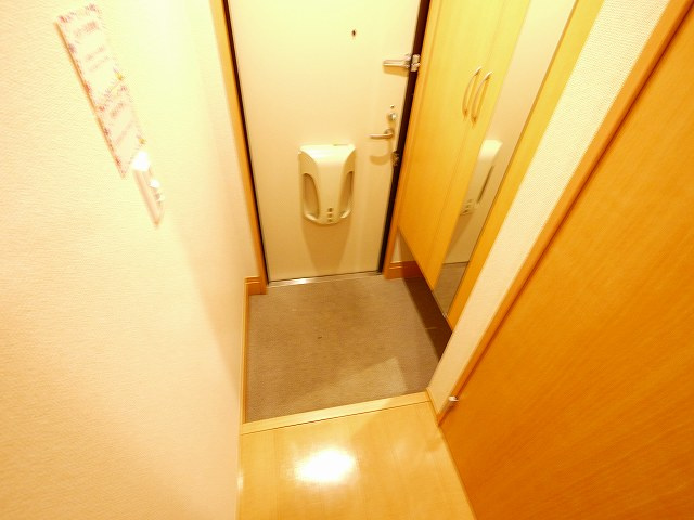 ブロッサムコートの玄関|きれいな玄関です