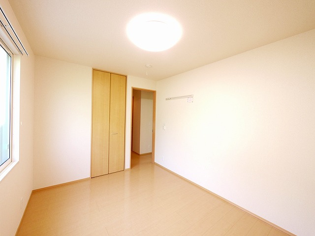 ブロッサムコートの寝室|使い勝手のいい寝室です