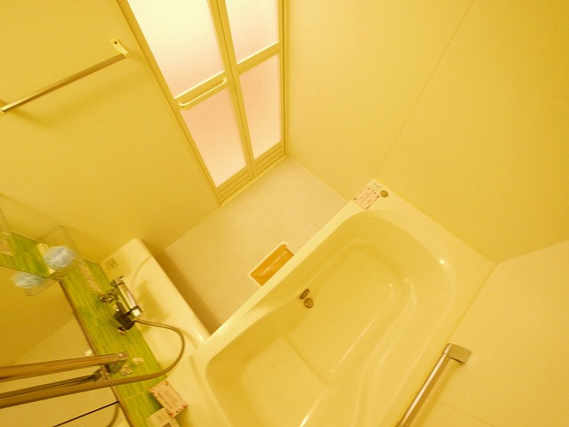 ブロッサムコートの浴室|お風呂です