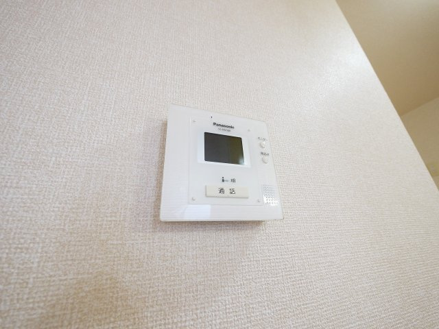 ヴィルヌーブ　Ｃ棟（新町）のセキュリティ|モニター付きインターホーン