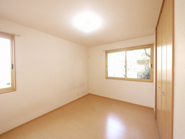 ヴィルヌーブ　Ｃ棟（新町）の寝室|寝室にいかがでしょうか