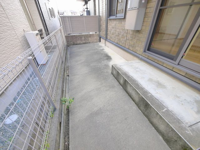 ヴィルヌーブ　Ｃ棟（新町）の庭|たまにはお庭で休日を過ごしてみるのもよいかもしれません