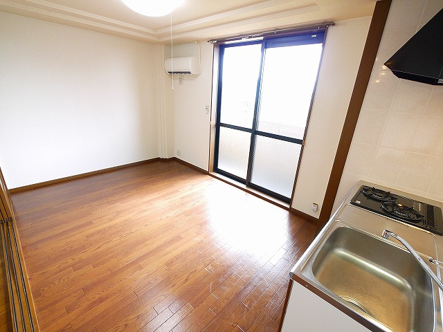 エトワール（大福）の居間・リビング|ゆったりとしたリビングです