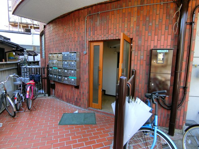 Ｄ＆Ｍマンションのエントランス