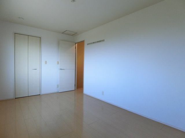 ブリリアントA棟の洋室