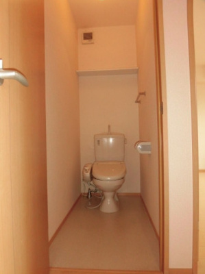 【トイレ】 | サンライズ御井 | 落ち着いた色調のトイレです