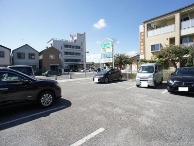 【駐車場】 | アローハイム | 駐車場使用可能。