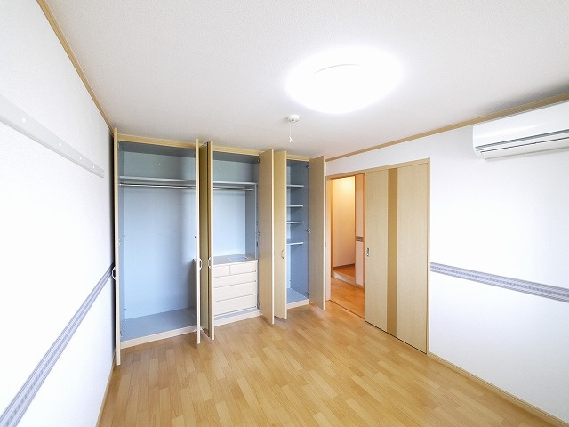 ラウレアの洋室