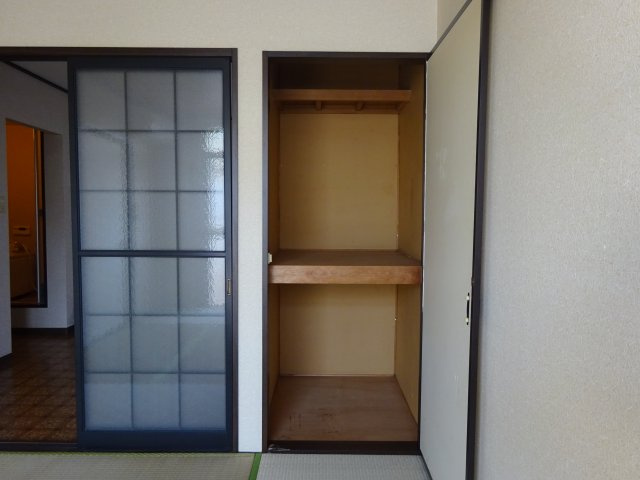 パールハイツD棟の寝室