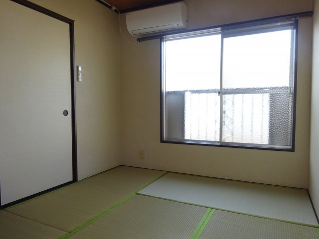 パールハイツD棟の収納