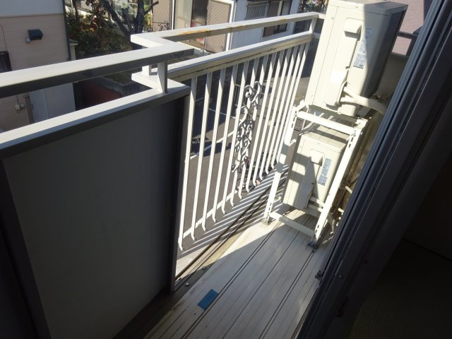 パールハイツD棟のバルコニー