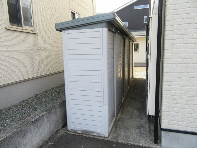 Little House たざわの収納|物置です