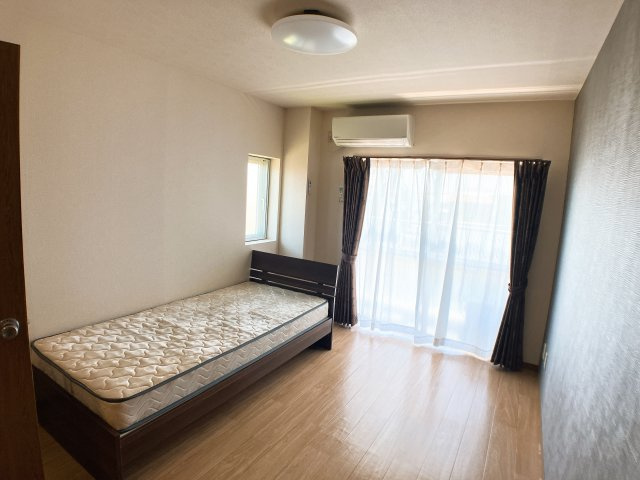 コーポアライの居間・リビング