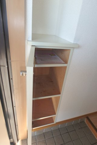 コーポアイリスの収納|シューズボックス