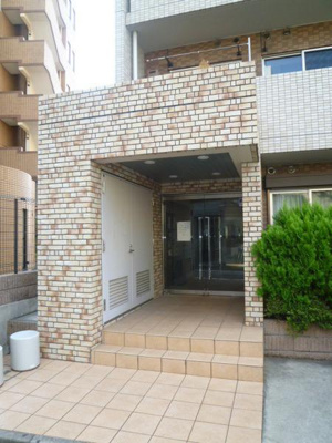 【エントランス】 | スプリングライト | エントランス